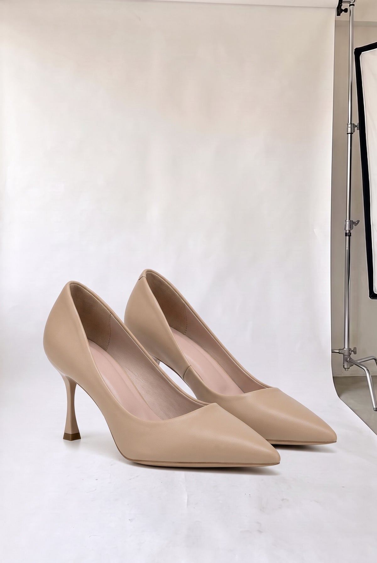 選べるヒール 3/5/7/9cm クッションポインテッドパンプス ベージュ（スムース） 商品