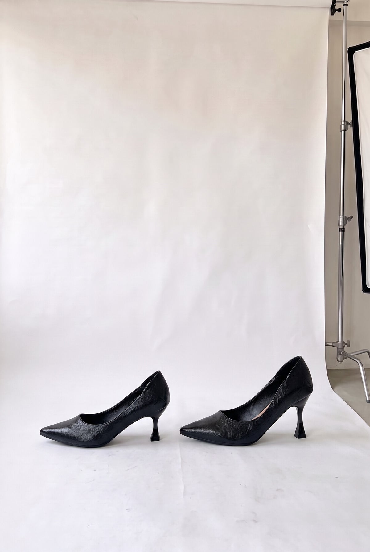 シンプル ポインテッドパンプス（5.5cm・7.5cmヒール）羊革 ブラック 5.5cm・7.5cm ヒール比較
